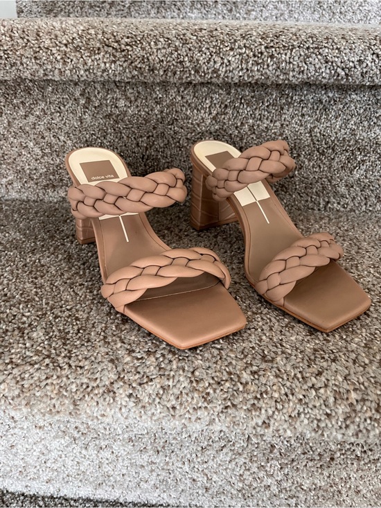 Dolce Vita Shoes - DOLCE VITA Braided Straps Sandals
Color Cafe Stella
Size 7.5
3 inch heel